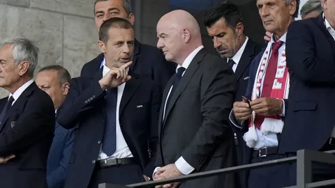 罗马诺透露：博卡青年计划签下毕巴球员埃雷拉；迪亚洛心系曼联，愿终生效力